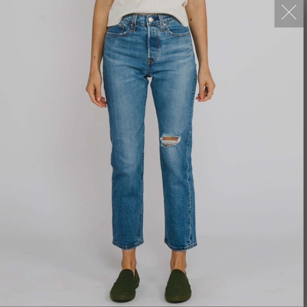 Levi's WEDGIE Premium Straight Jeans - Picture 1 of 5